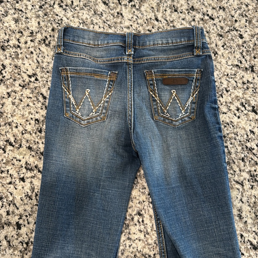 Girls Wranglers. 12 slim. Like new! - Picture 4 of 5